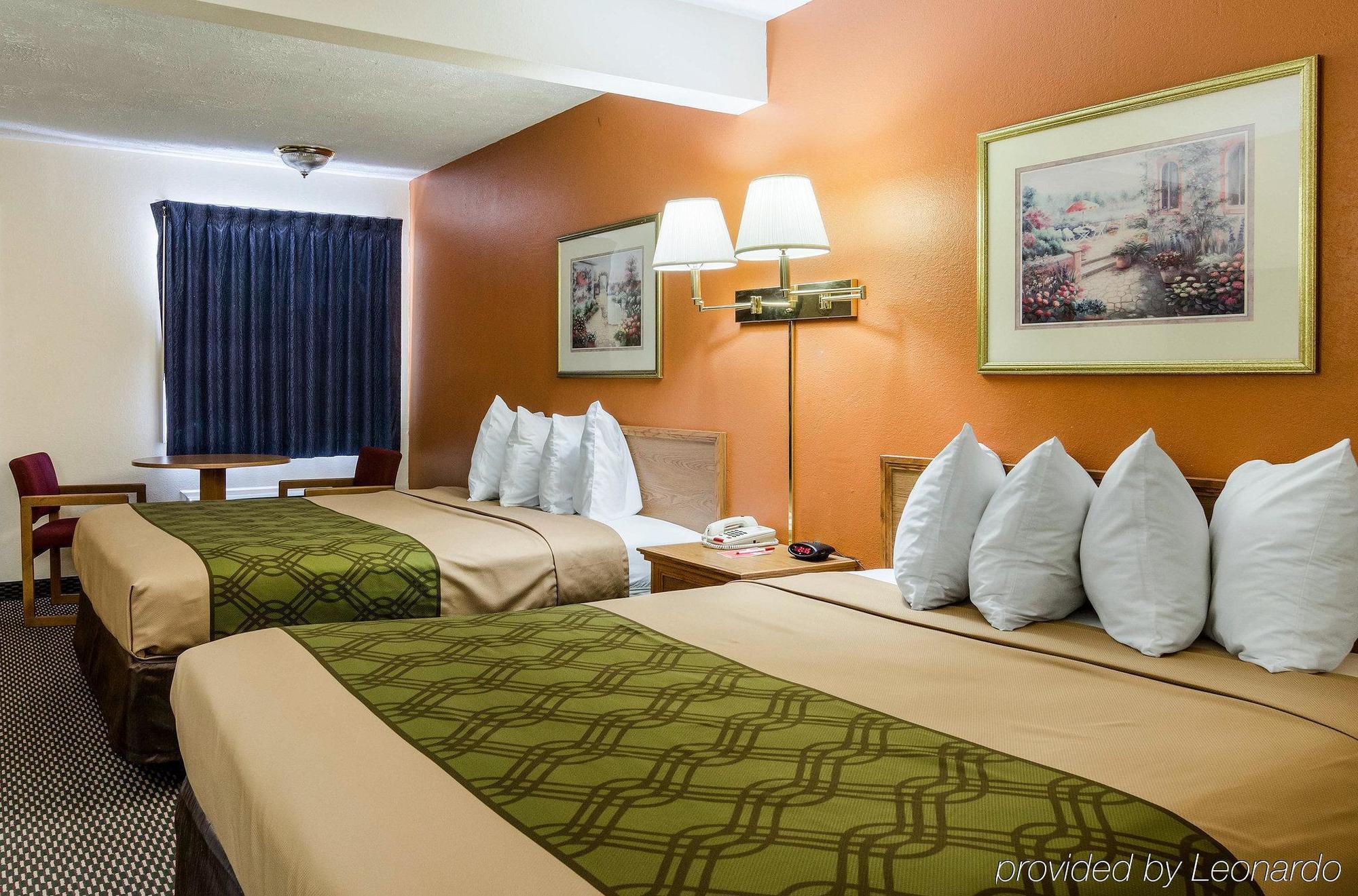 Econo Lodge University Lawrence Esterno foto